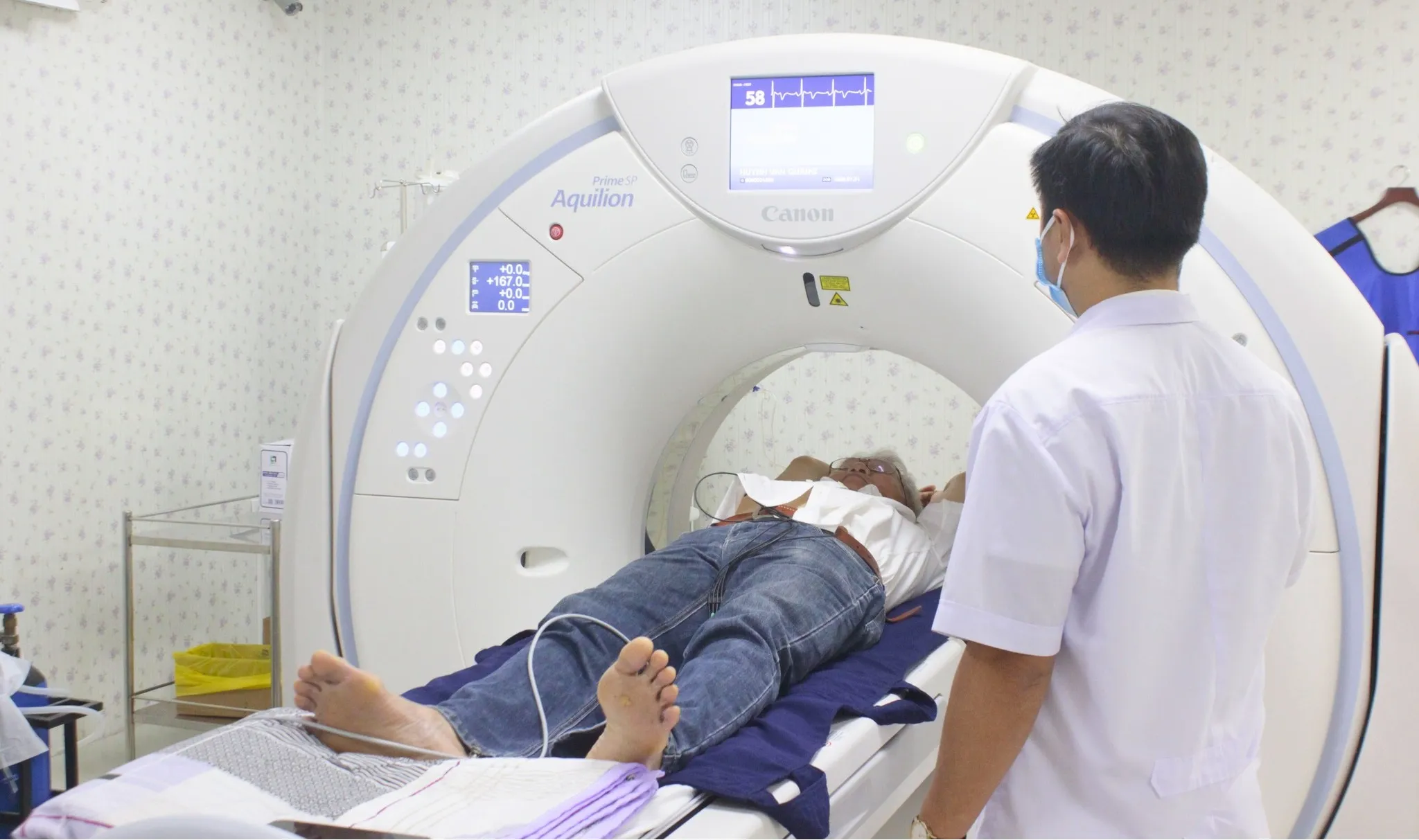 máy chụp Cắt lớp vi tính xoắn ốc Canon Aquilion PRIME SP đa lát cắt